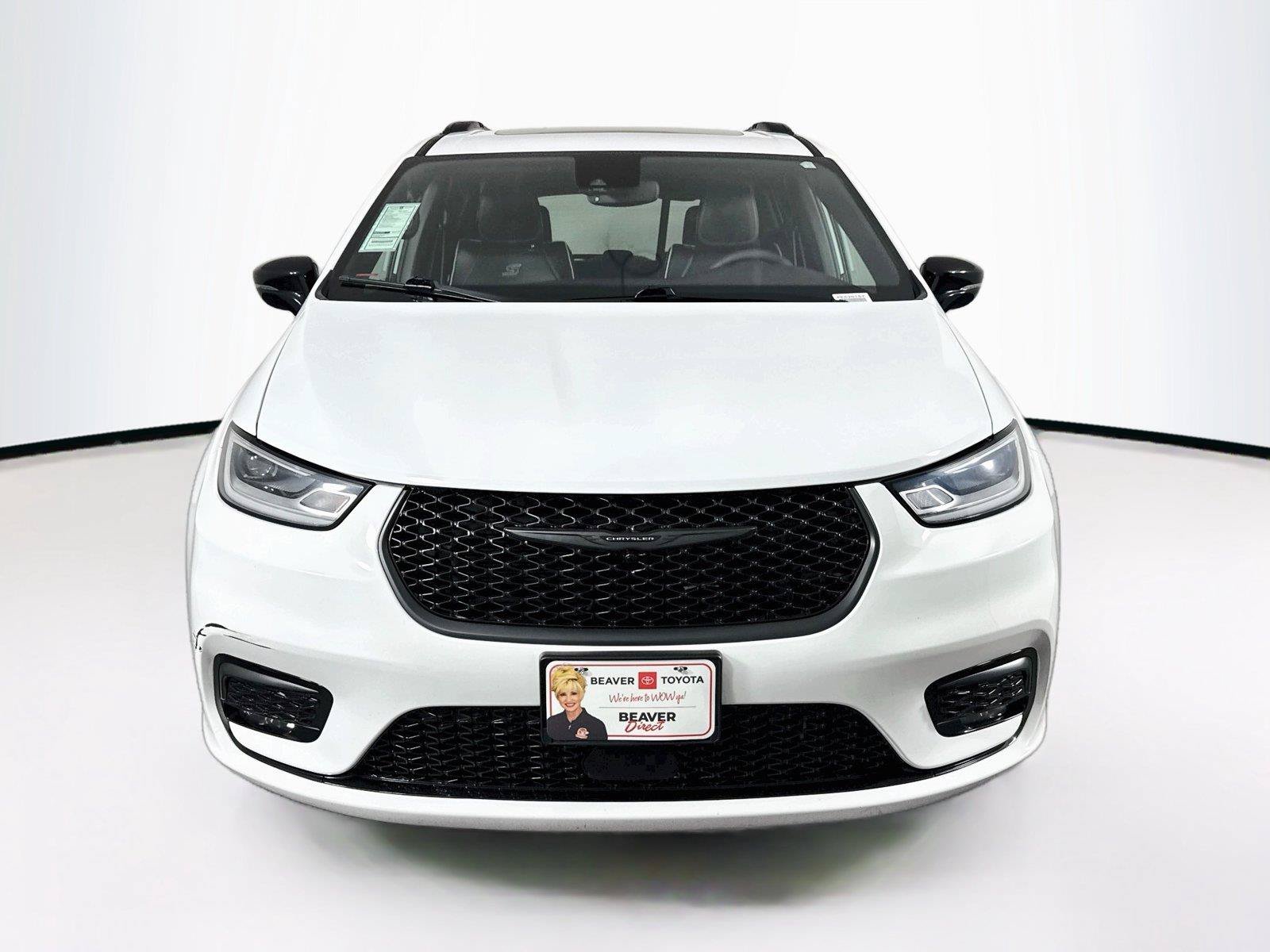 Used 2025 Chrysler Pacifica Limited FWD image 9