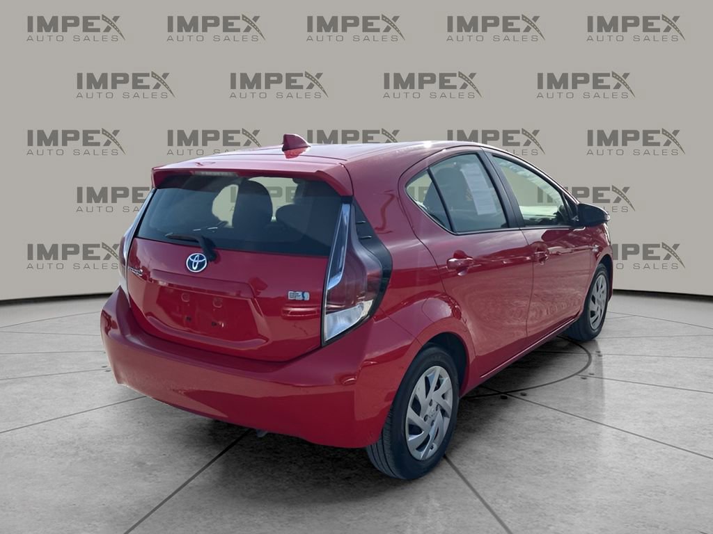 Used 2015 Toyota Prius C Two image 5