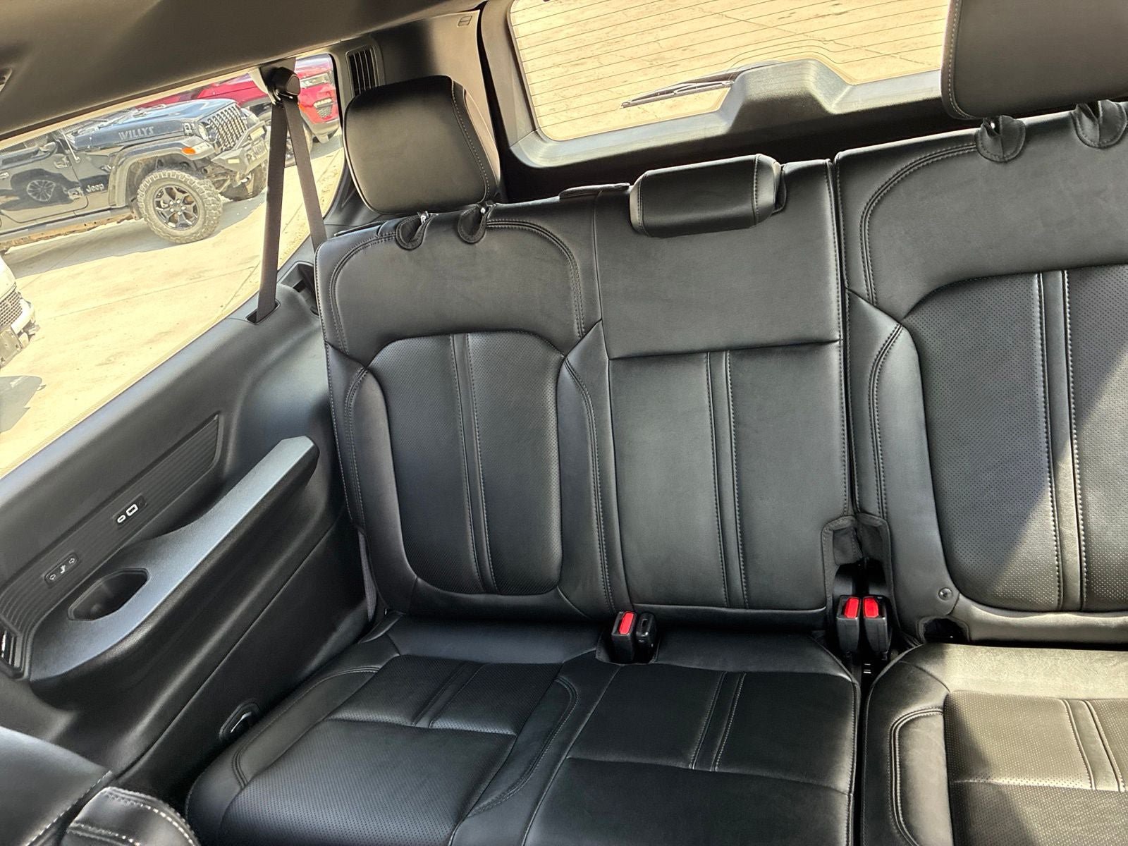 New 2026 Jeep Grand Wagoneer L Limited AWD/4WD image 19