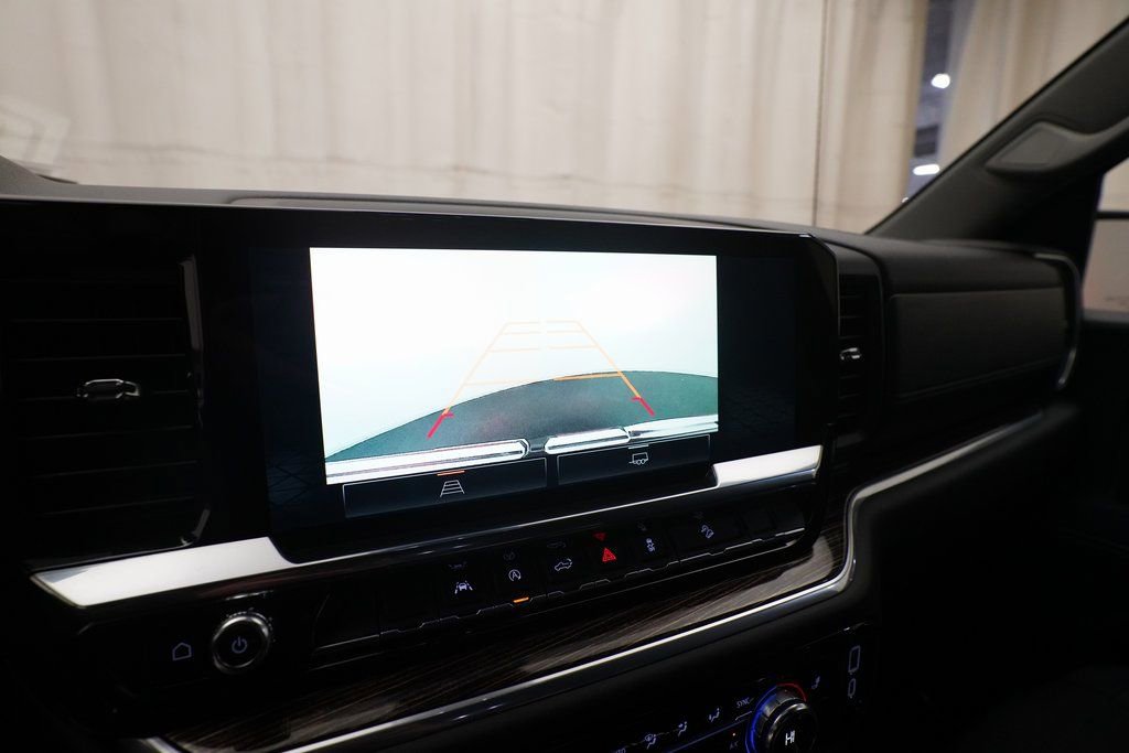 Used 2025 GMC Sierra 1500 Elevation image 19