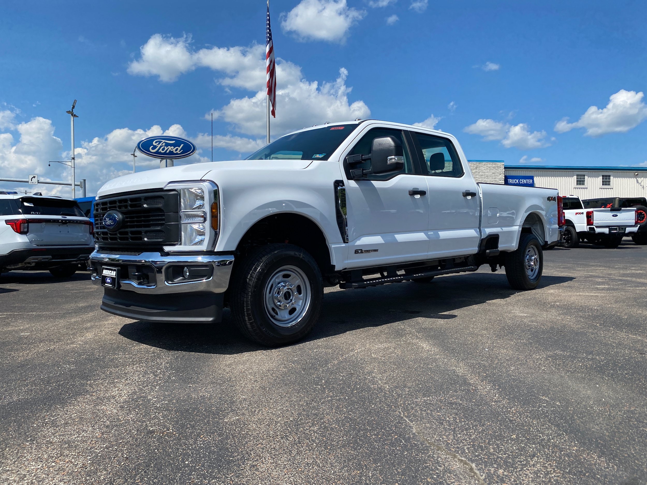 New 2026 Ford F250 XL AWD/4WD image 3