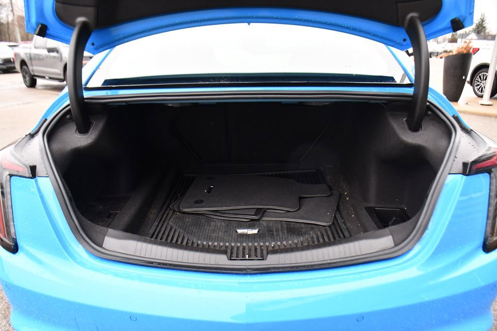 Used 2022 Cadillac CT5 V w/ LPO, ONYX Package image 18