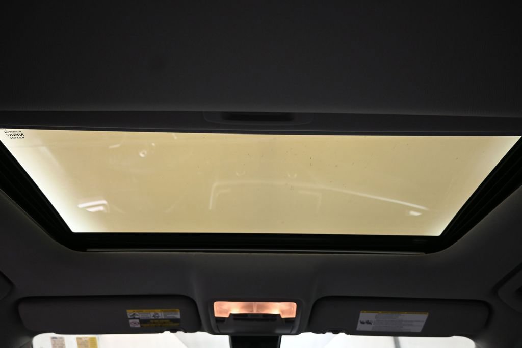 Used 2018 Toyota Highlander XLE AWD/4WD image 19