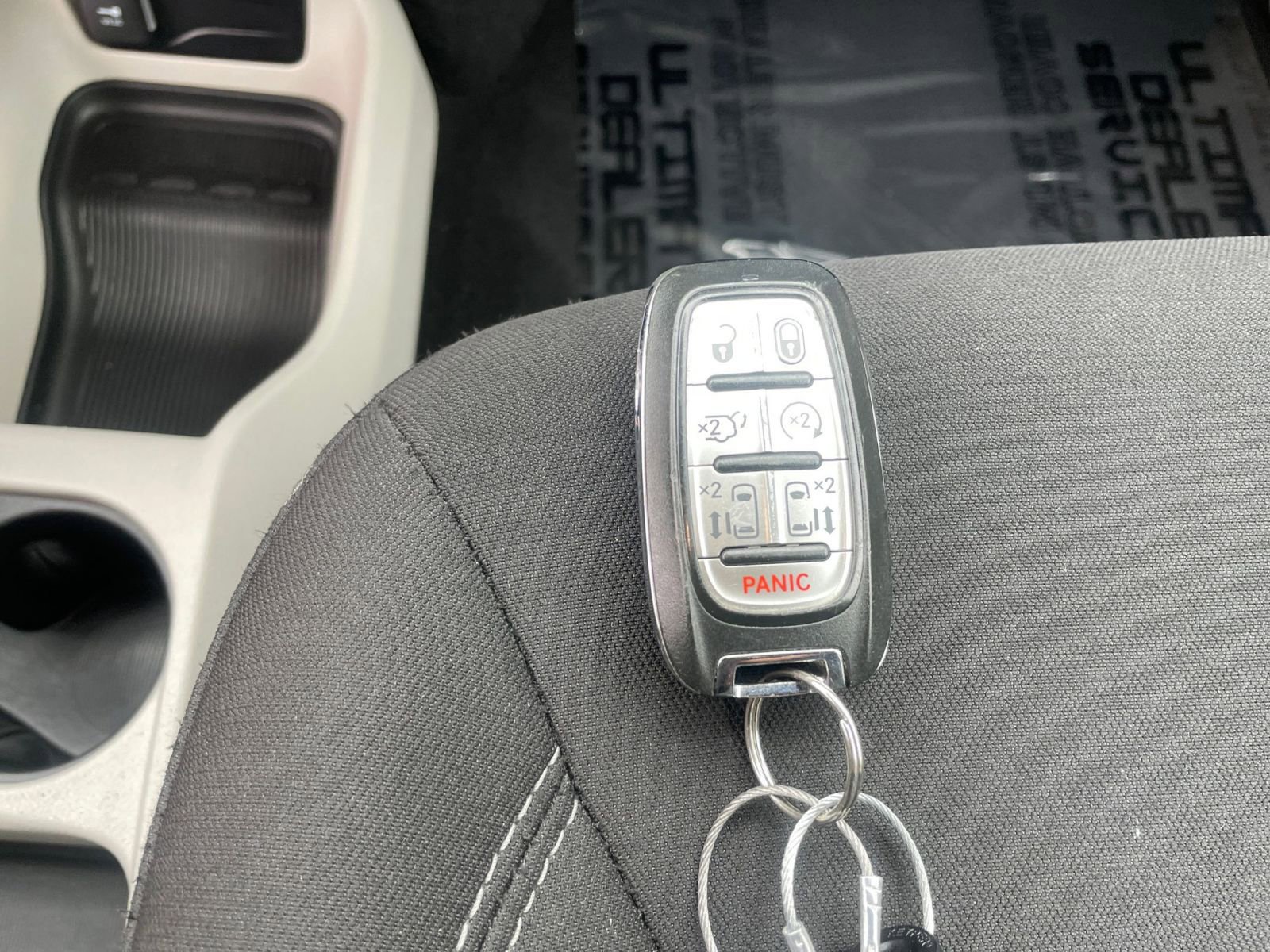 Used 2023 Chrysler Voyager LX image 21