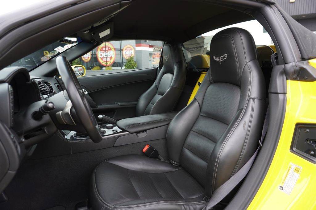 Used 2011 Chevrolet Corvette Grand Sport w/ Preferred Equipment Group image 2