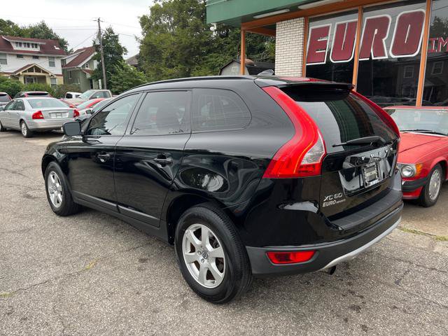 Used 2011 Volvo XC60 3.2 R-Design FWD image 7