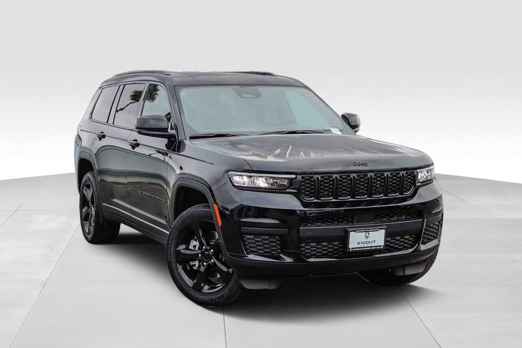 New 2025 Jeep Grand Cherokee L Altitude image 2