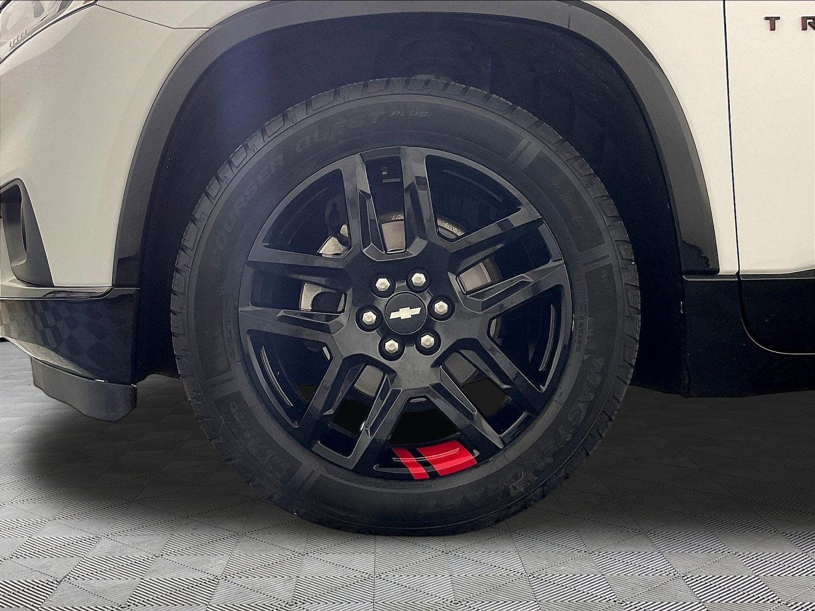 Used 2019 Chevrolet Traverse Premier w/ Redline Edition AWD/4WD image 35