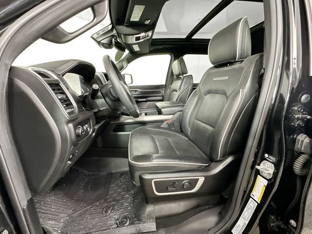 Used 2023 RAM 1500 Laramie AWD/4WD image 4