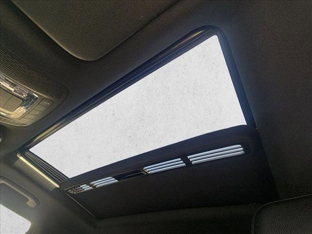 Used 2025 Mercedes-Benz GLE 450 4MATIC image 15