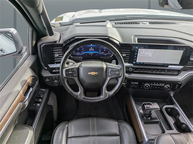 Used 2023 Chevrolet Silverado 1500 High Country w/ Technology Package image 17