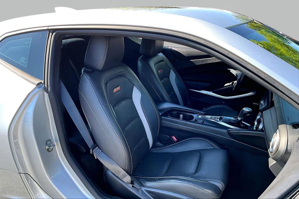 Used 2018 Chevrolet Camaro SS w/ Redline Edition RWD image 20