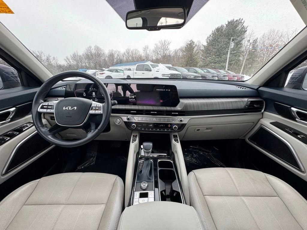 Used 2023 Kia Telluride EX FWD image 19