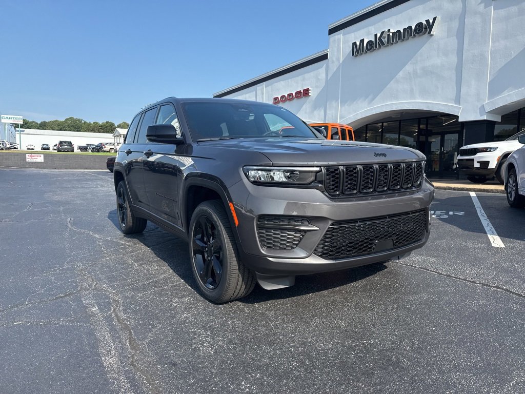 New 2025 Jeep Grand Cherokee Altitude