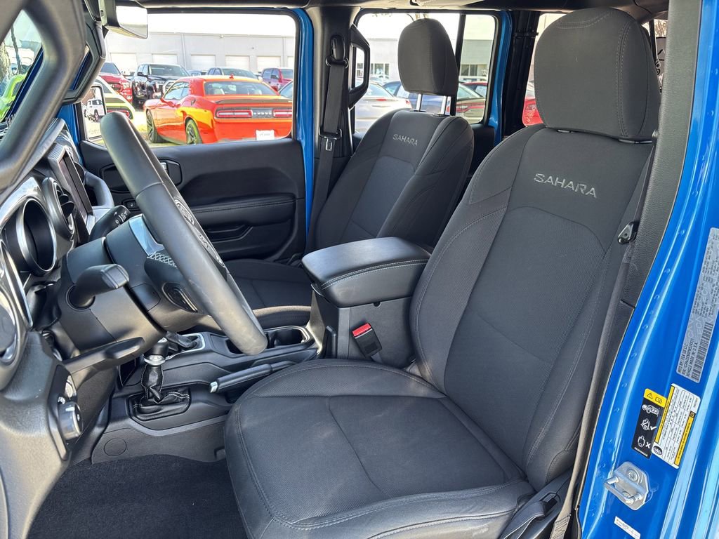 Used 2023 Jeep Wrangler Sahara image 23