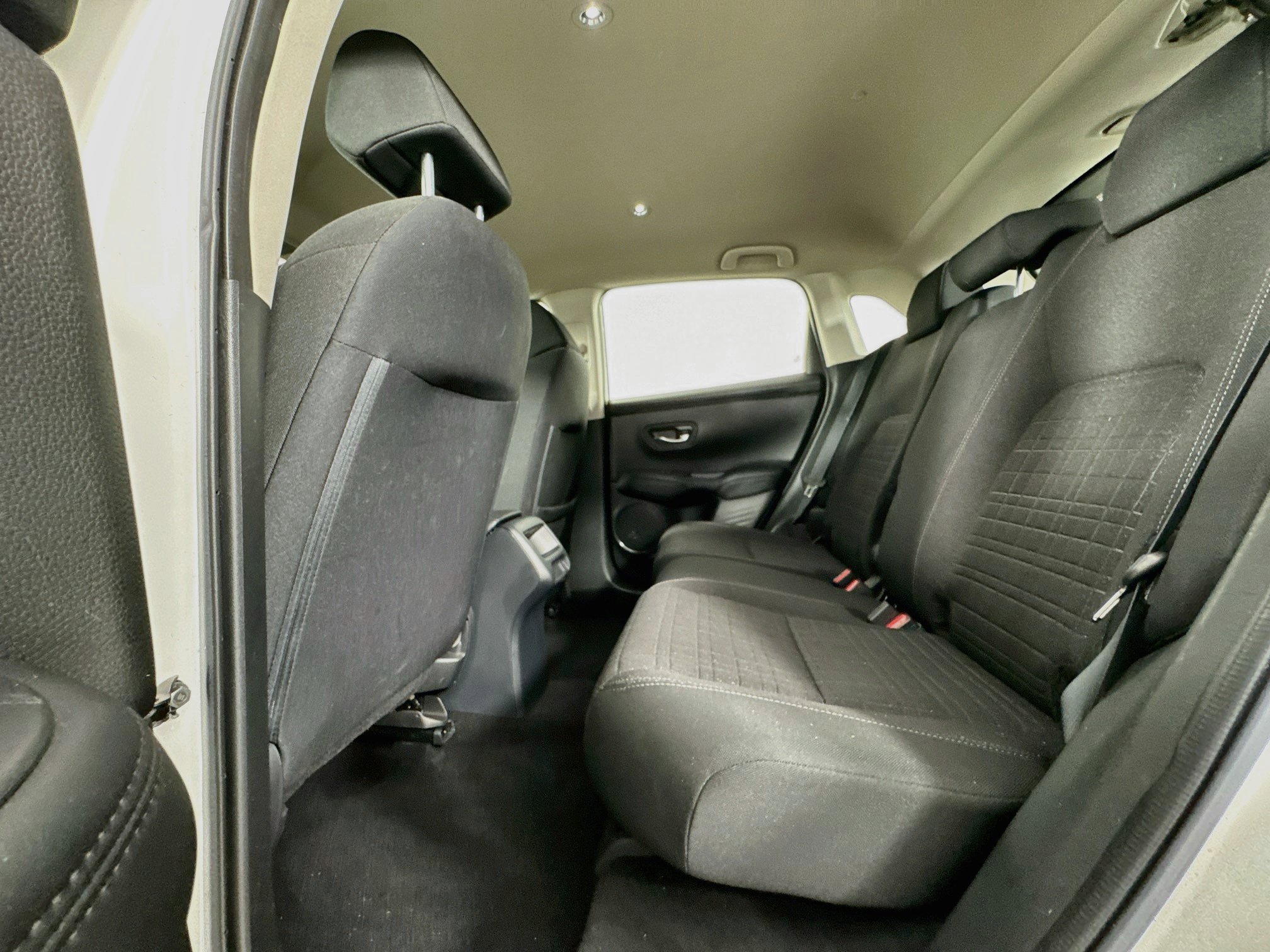 Used 2023 Honda HR-V LX image 22