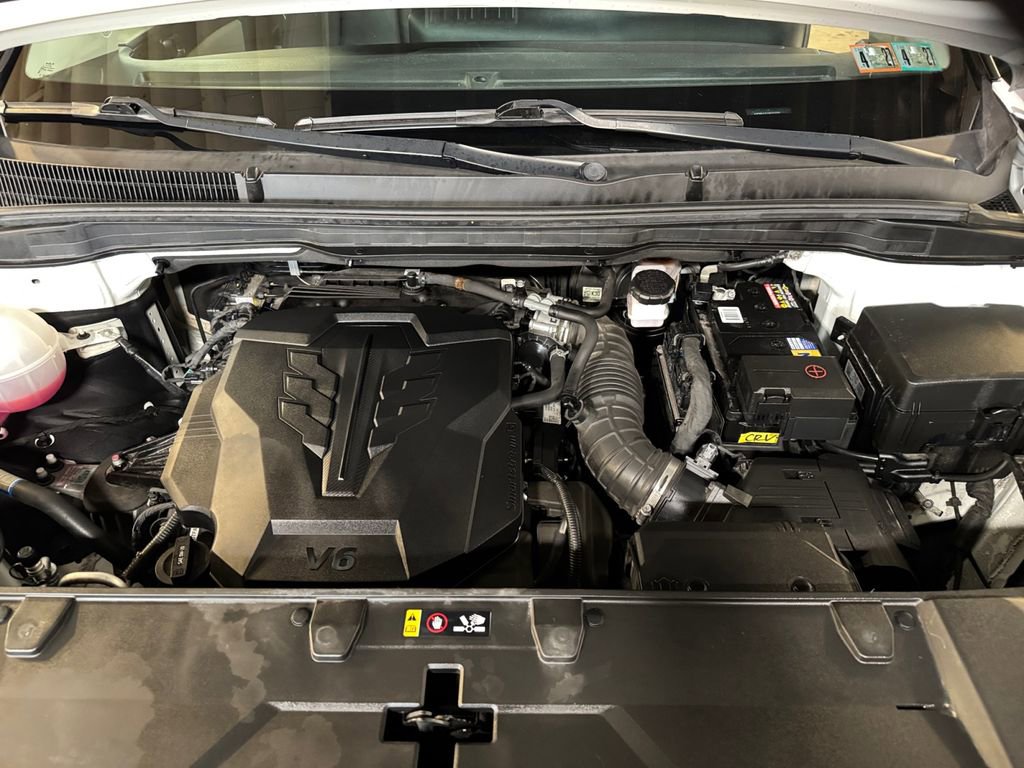 Used 2024 Kia Carnival LX image 27