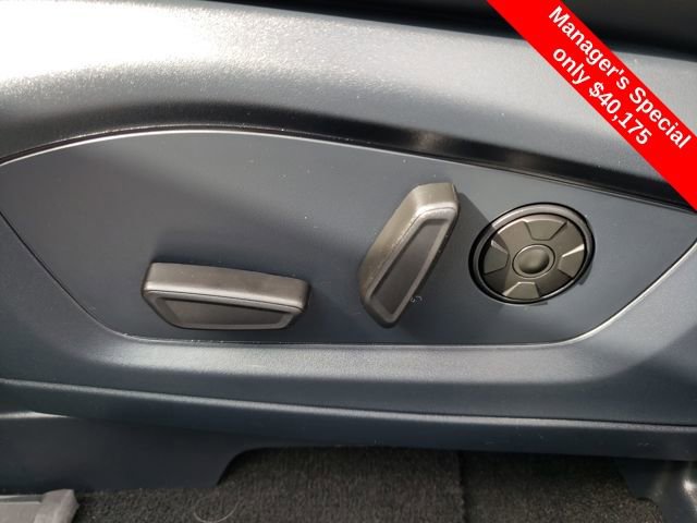 Used 2025 Ford Explorer ST-Line w/ Premium Package AWD/4WD image 18