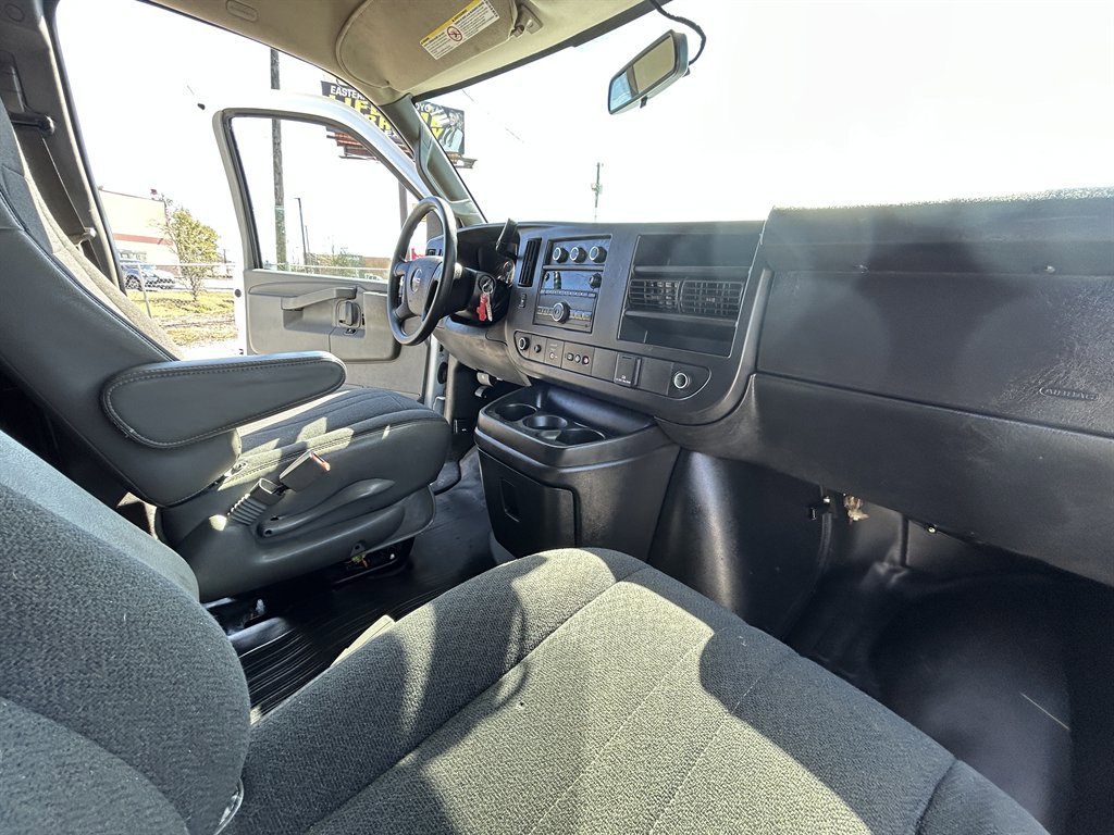 Used 2020 GMC Savana 2500 w/ Driver Convenience Package image 11