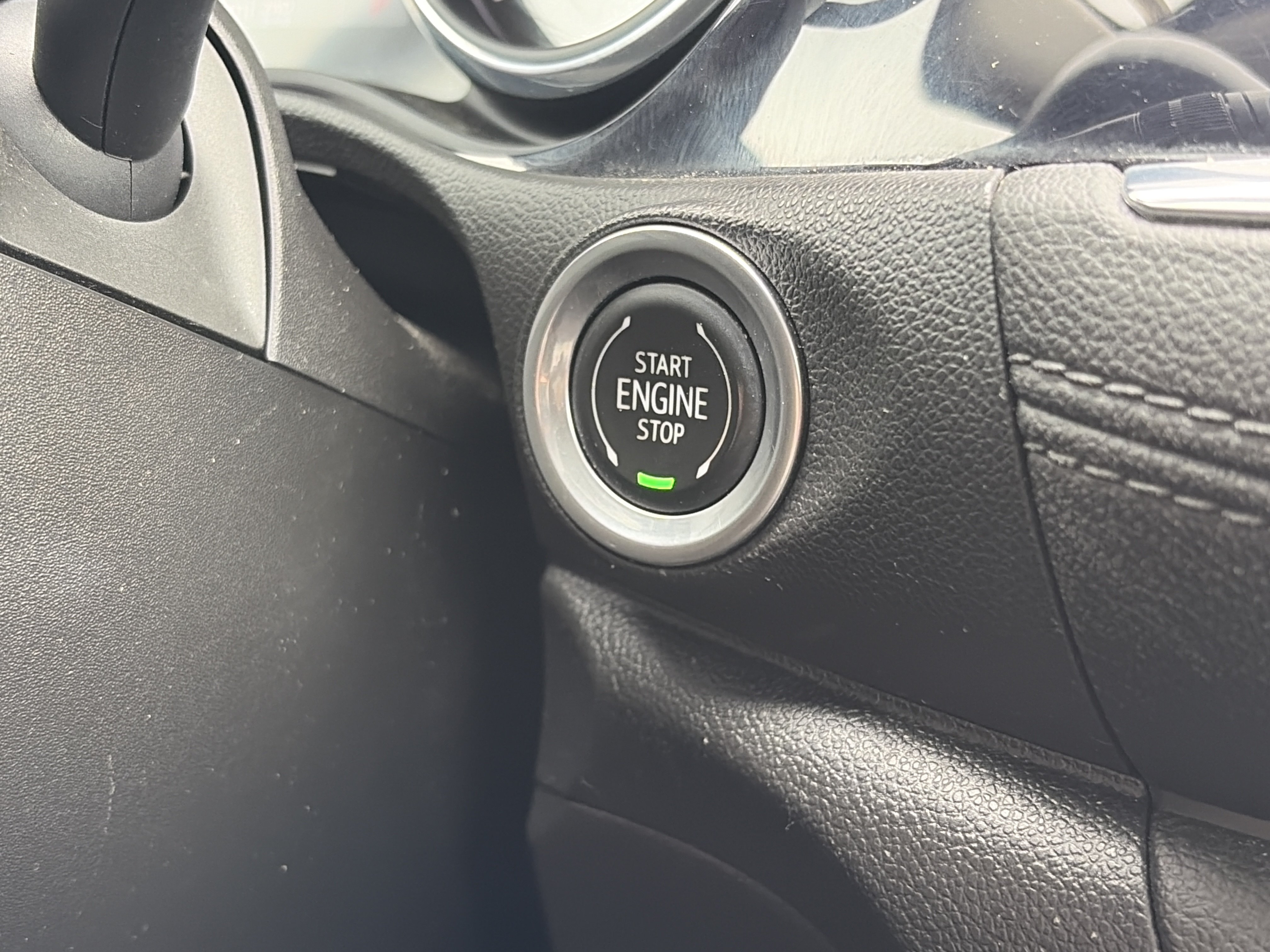 Used 2021 Buick Encore GX Select AWD/4WD image 29