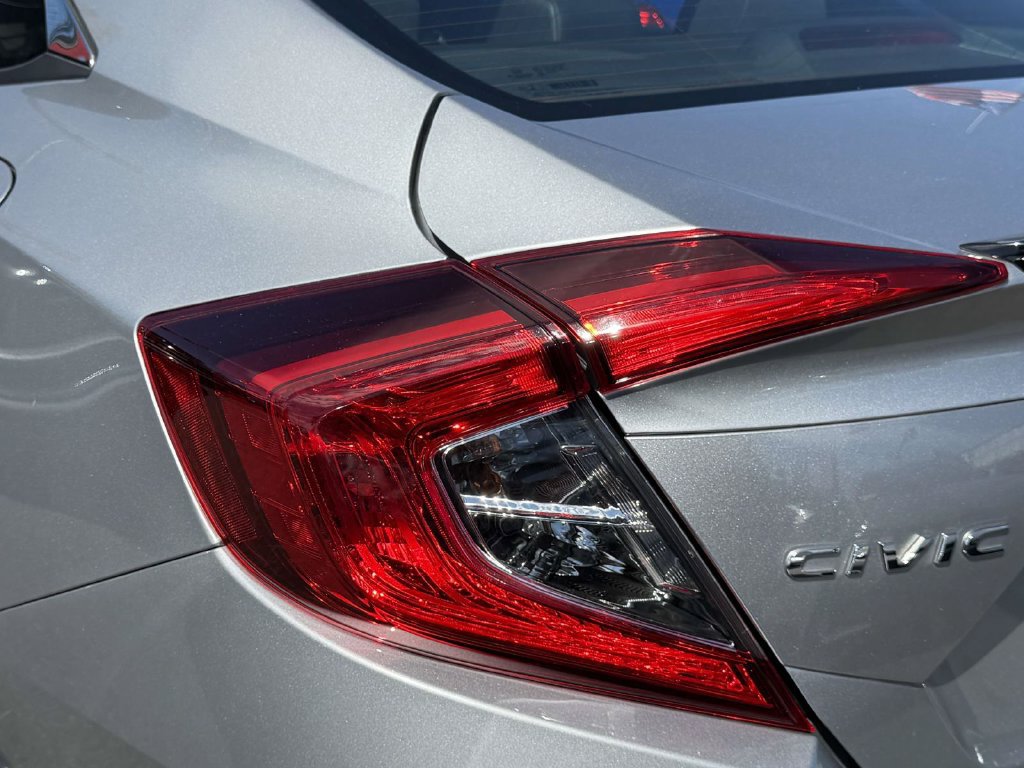 Used 2021 Honda Civic Sport image 12
