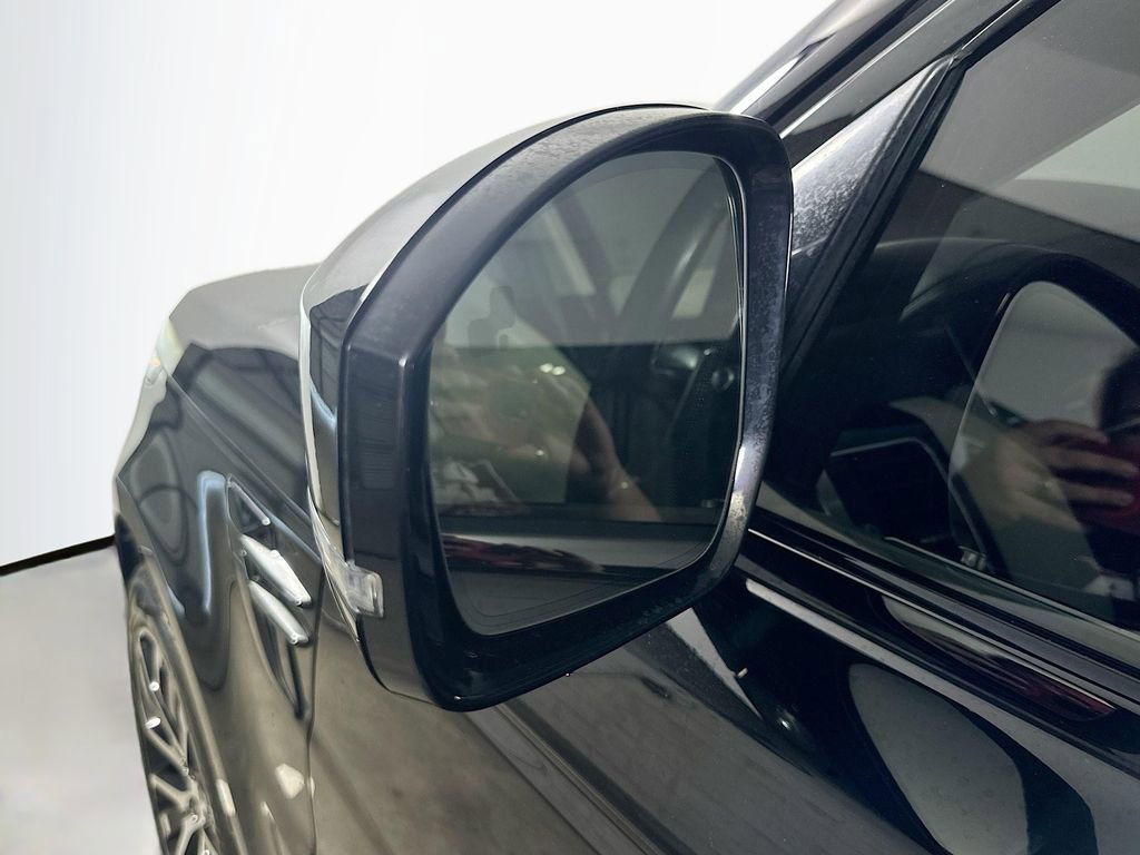 Used 2020 Land Rover Range Rover Sport HSE Dynamic image 37