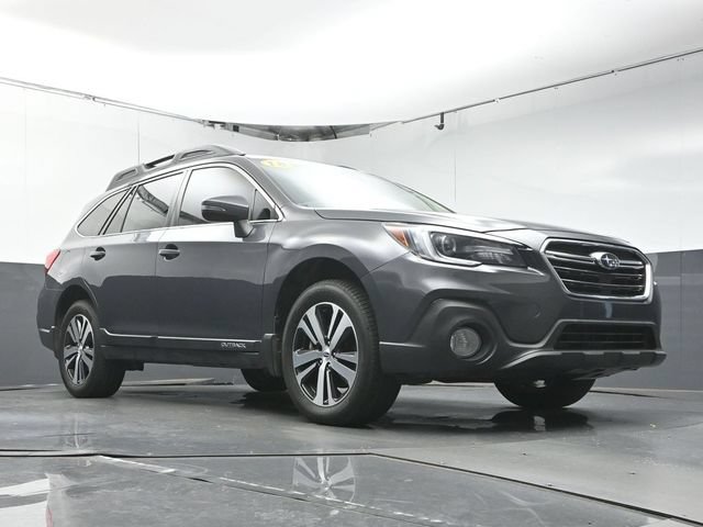 Used 2018 Subaru Outback 3.6R Limited AWD/4WD image 34