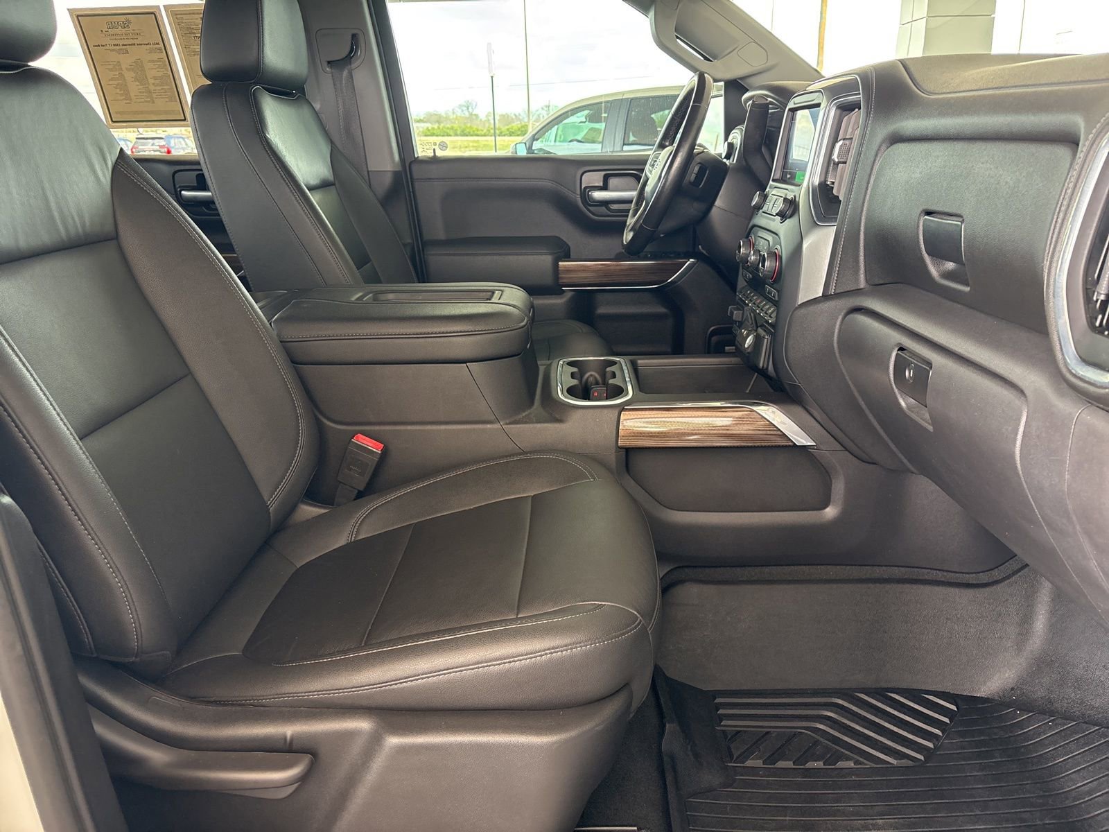 Used 2021 Chevrolet Silverado 1500 LT Trail Boss w/ Convenience Package II image 18