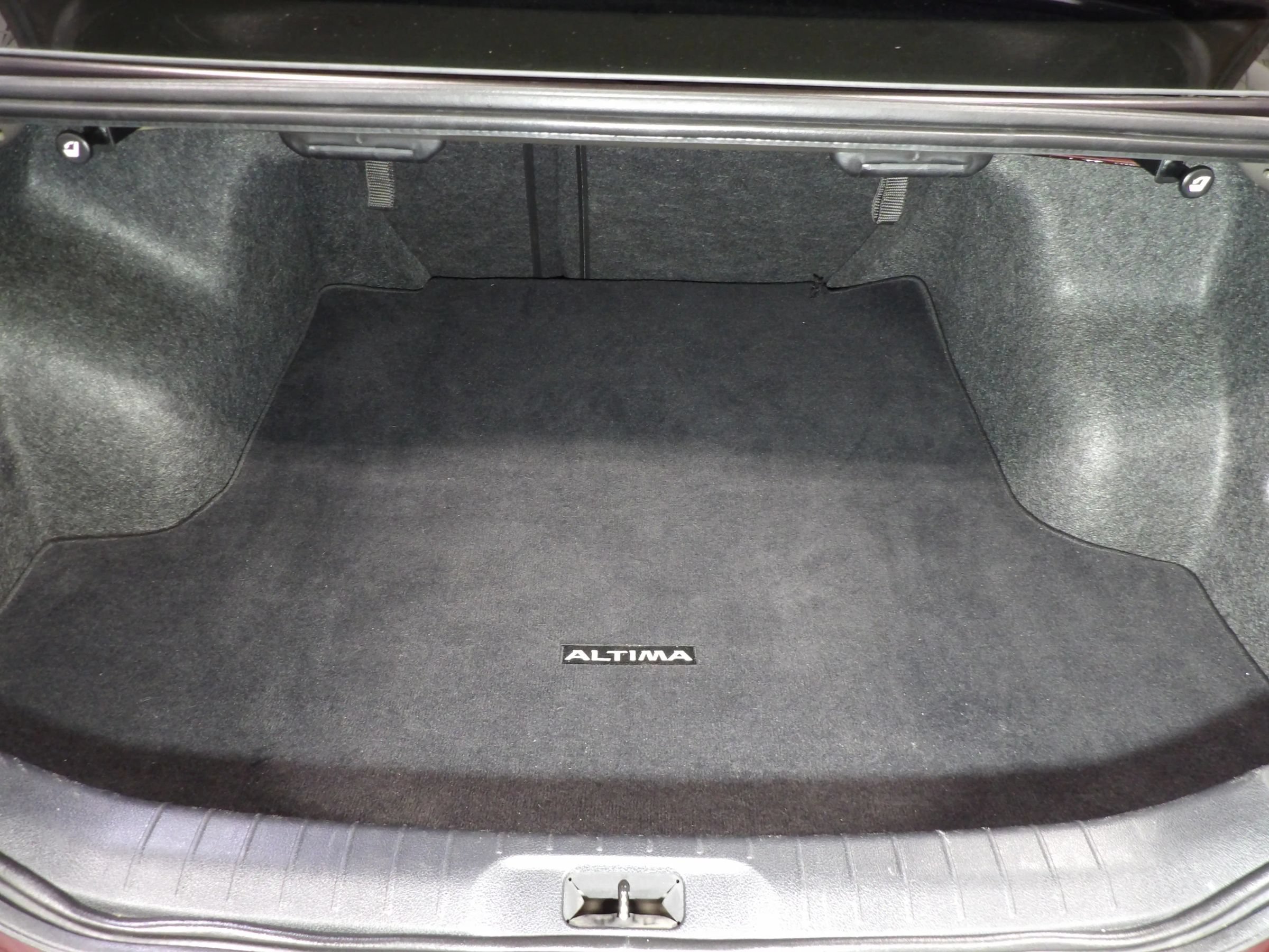 Used 2023 Nissan Altima 2.5 SV FWD image 7