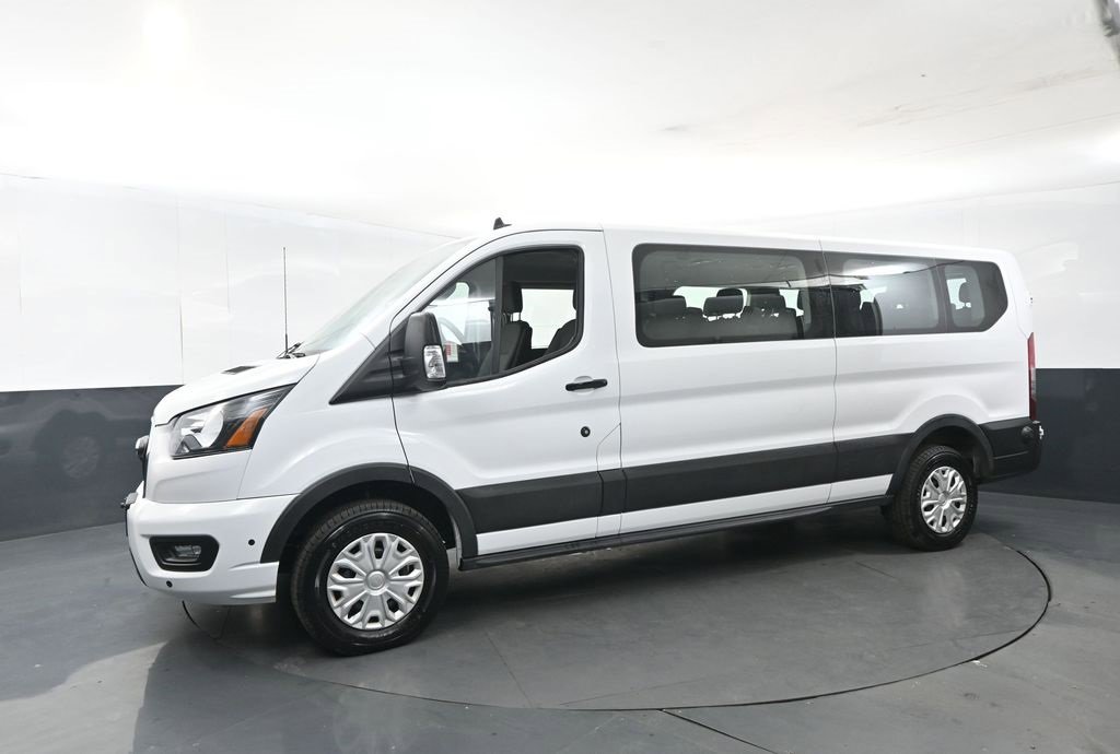 Used 2024 Ford Transit 350 XLT image 2