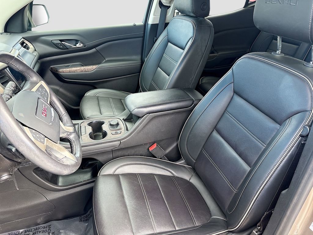 Used 2022 GMC Acadia Denali w/ Denali Ultimate Package image 22