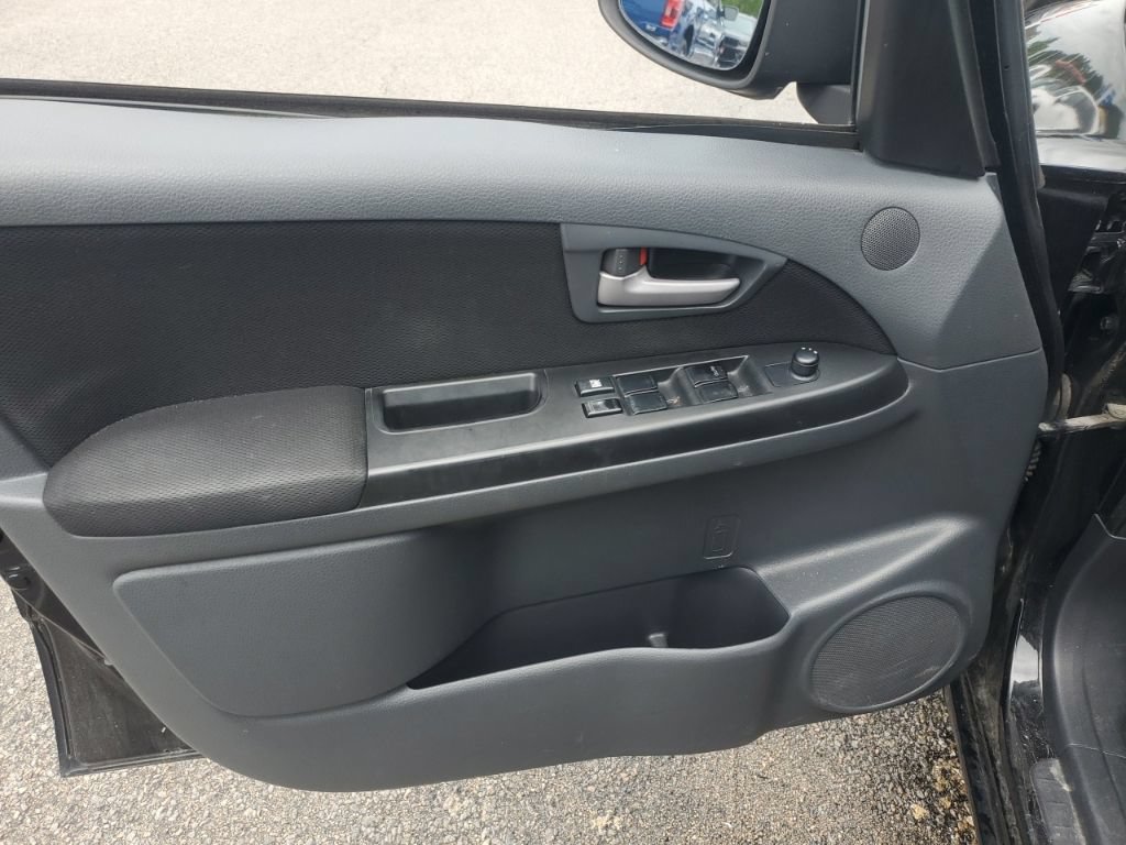 Used 2012 Suzuki SX4 LE FWD image 12