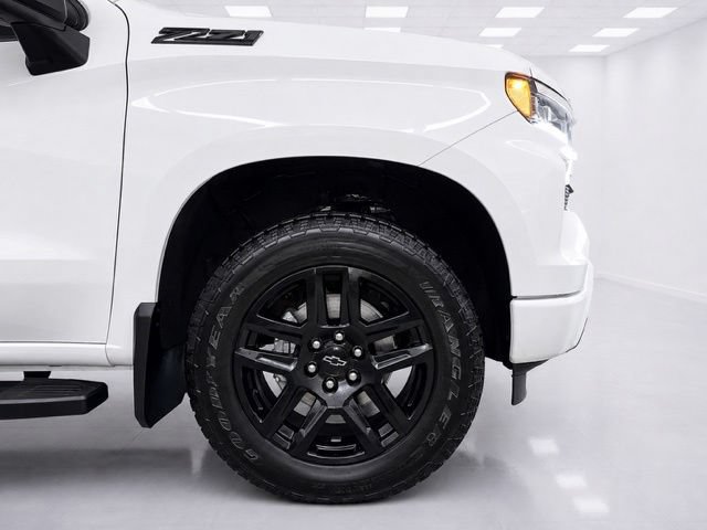 Used 2024 Chevrolet Silverado 1500 RST AWD/4WD image 9