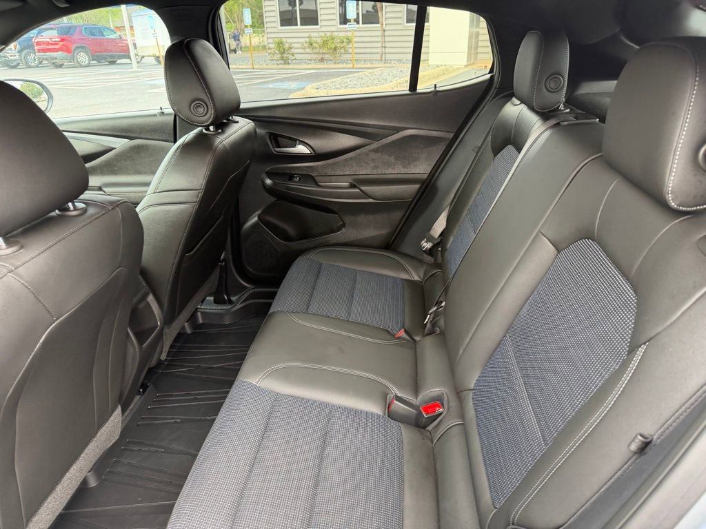 Used 2025 Buick Envista Preferred w/ Convenience I Package image 17