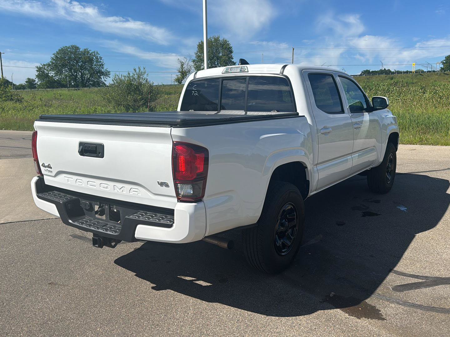 Used 2020 Toyota Tacoma SR AWD/4WD image 5