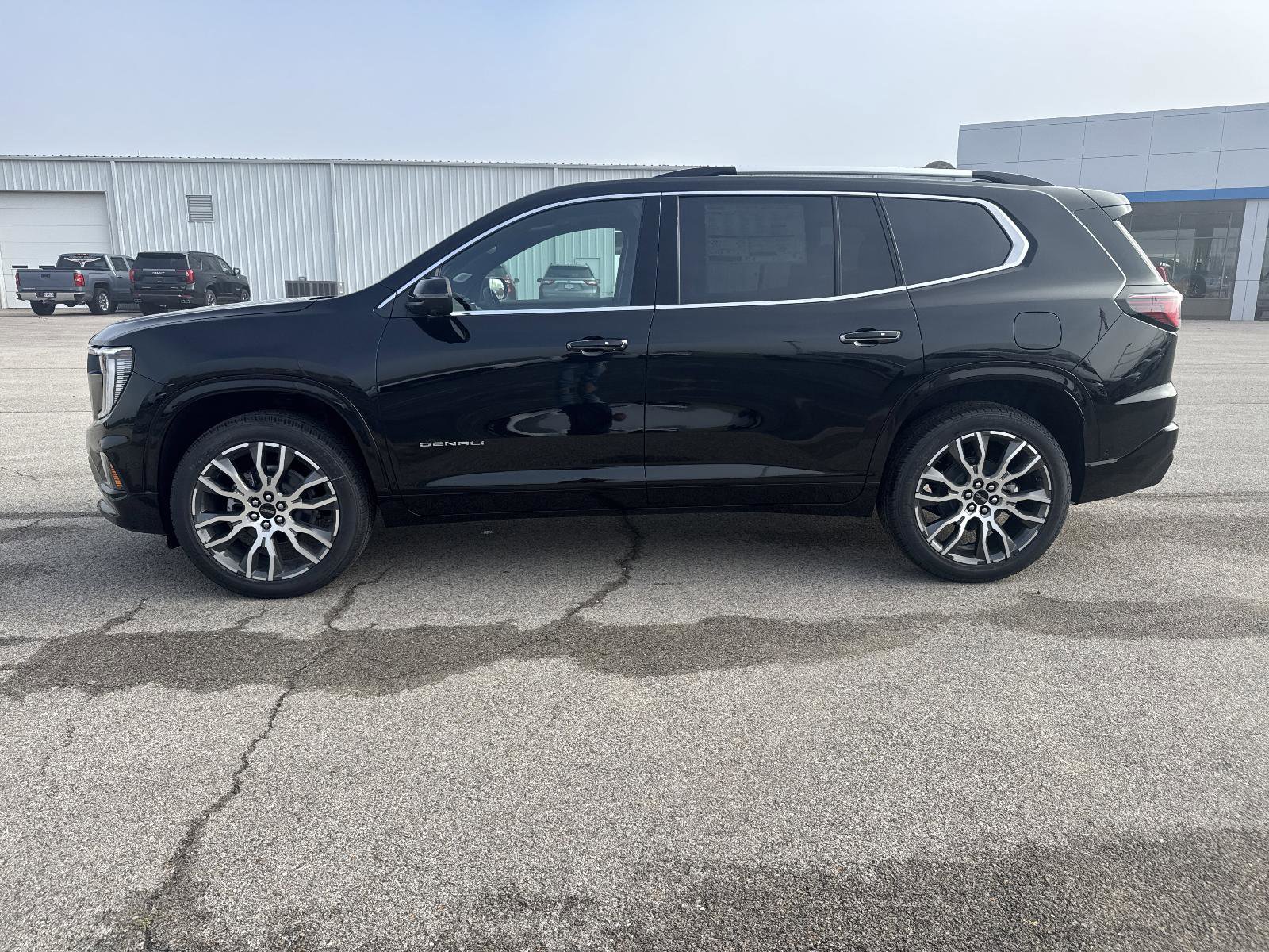 New 2026 GMC Acadia Denali Ultimate w/ LPO, Floor Liner Package FWD image 2