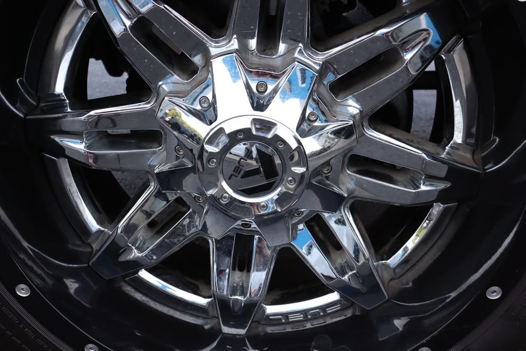 Used 2023 Chevrolet Silverado 3500 LT AWD/4WD image 28