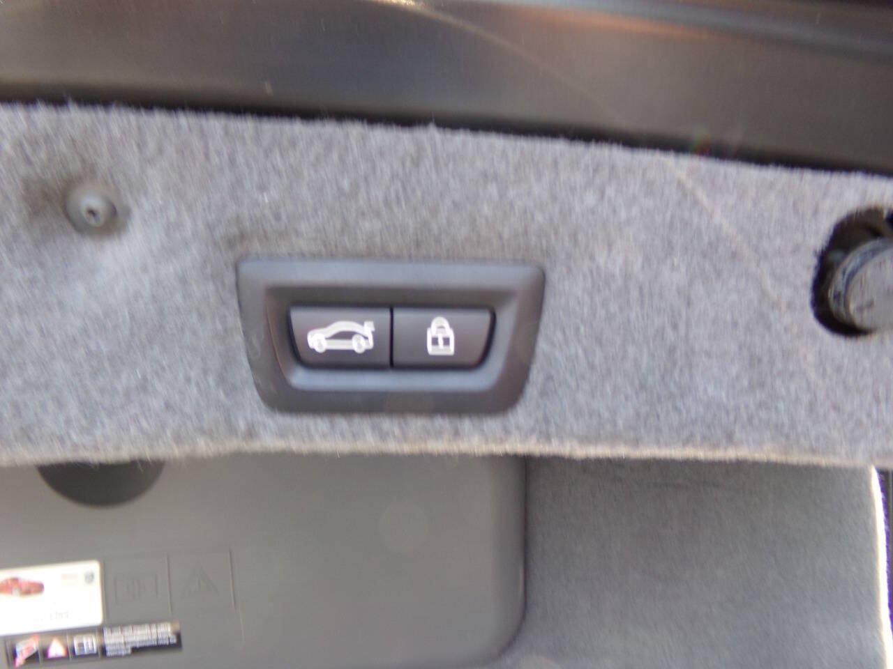 Used 2013 BMW 750Li RWD image 24