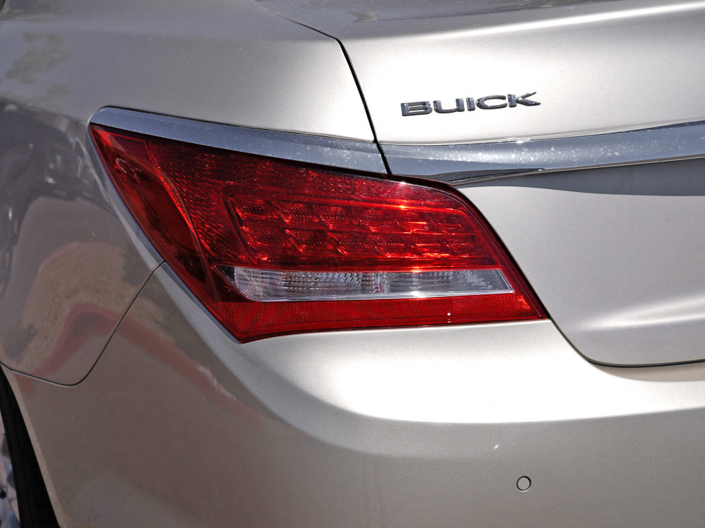 Used 2015 Buick LaCrosse Premium FWD image 7