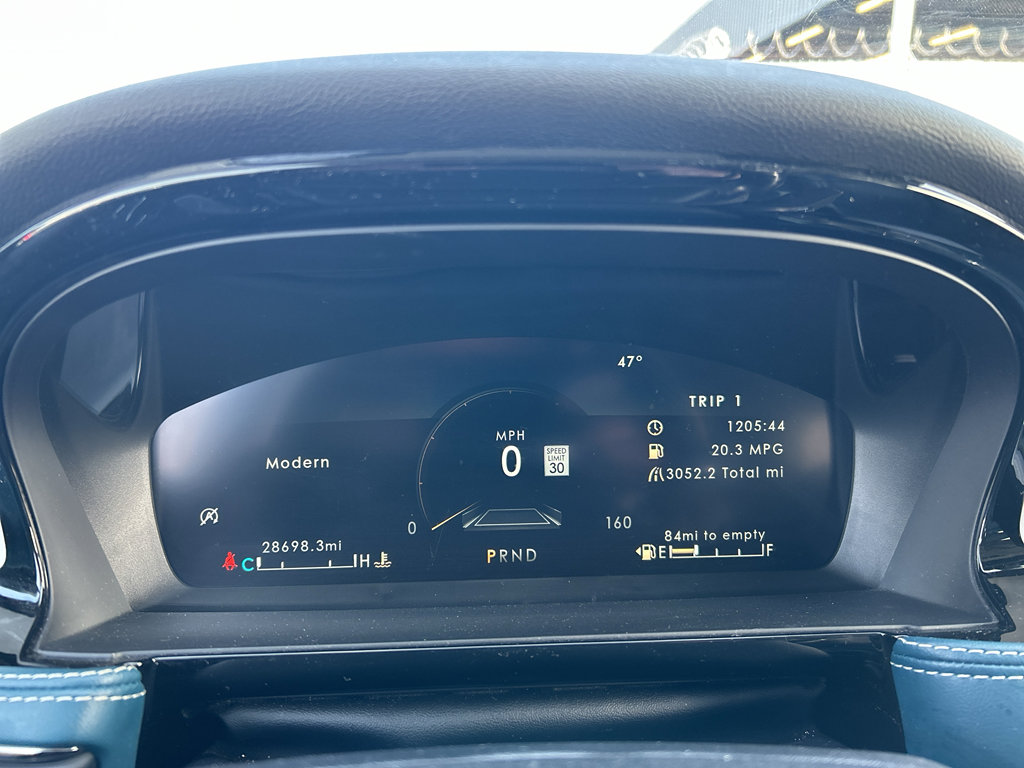 Used 2021 Lincoln Corsair Reserve w/ Equipment Group 201A image 12