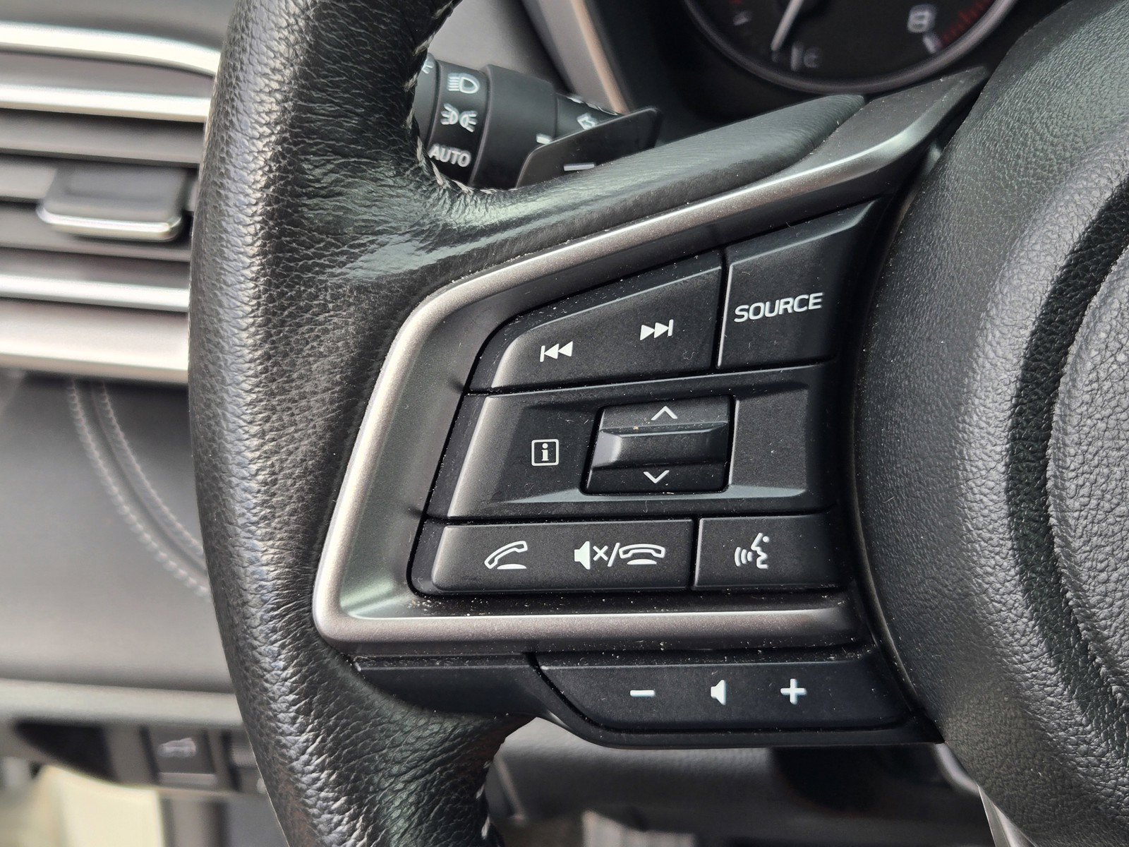 Used 2023 Subaru Outback Limited AWD/4WD image 21