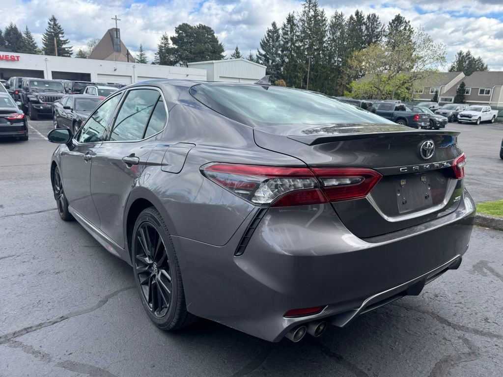 Used 2024 Toyota Camry XSE FWD image 4