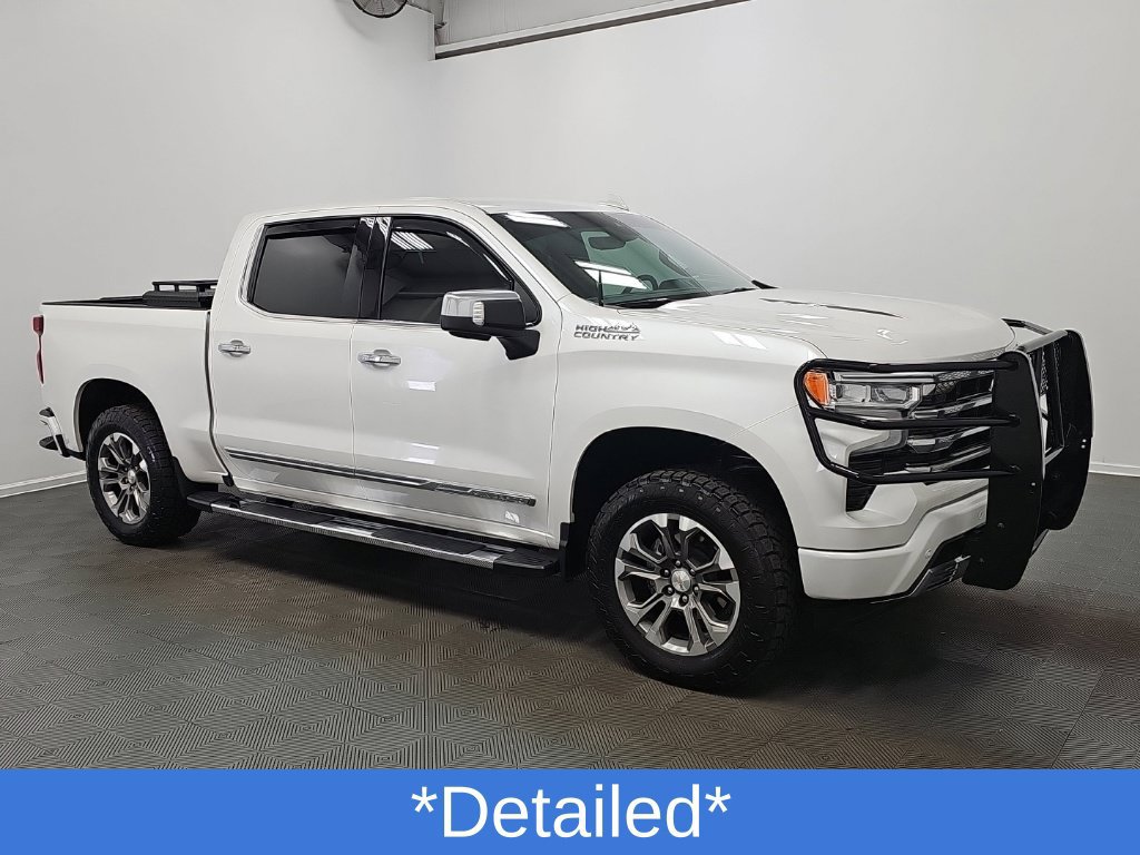 Used 2024 Chevrolet Silverado 1500 High Country w/ Technology Package AWD/4WD image 2