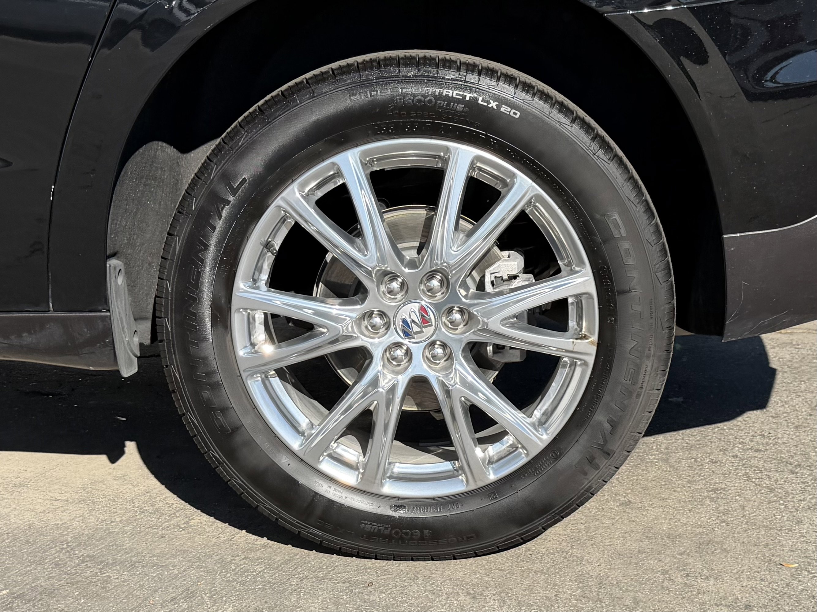 Used 2024 Buick Enclave Essence w/ Experience Buick Package image 15