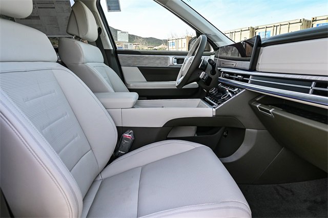 New 2025 Hyundai Santa Fe Calligraphy image 17