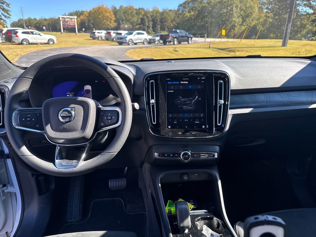 Certified 2023 Volvo C40 P8 Recharge Plus image 15