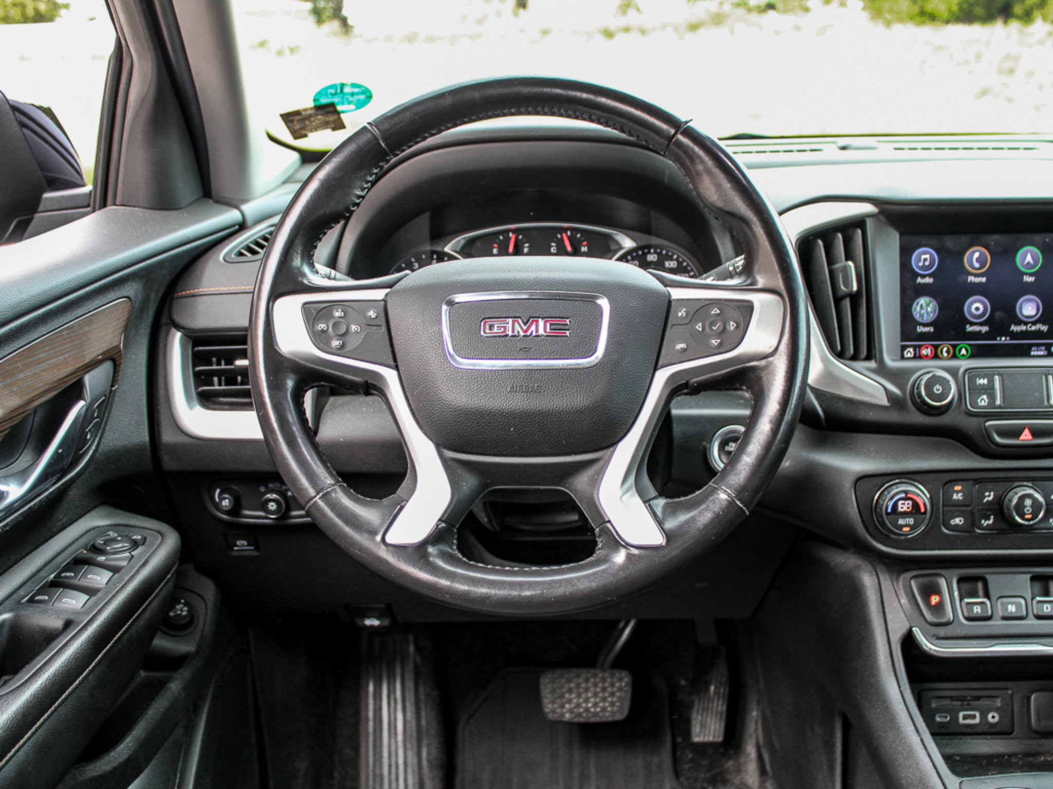 Used 2020 GMC Terrain SLE w/ Driver Convenience Package FWD image 24