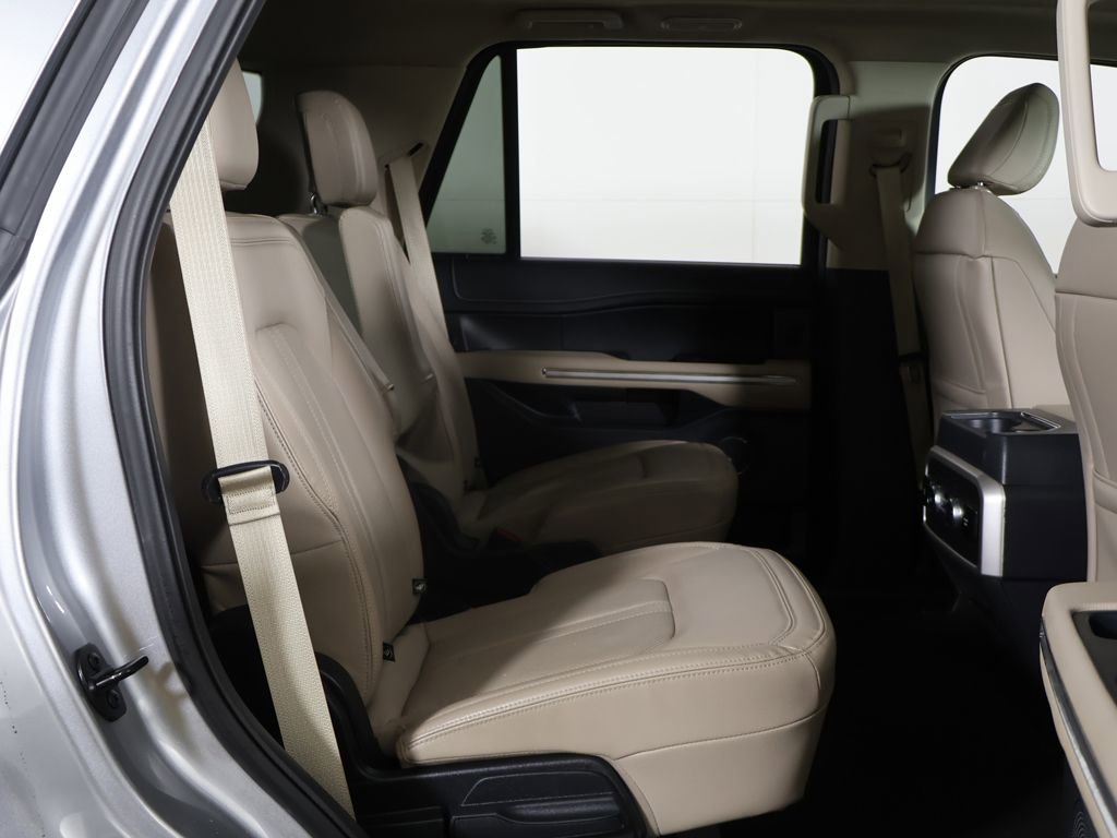 Used 2022 Ford Expedition Limited AWD/4WD image 37