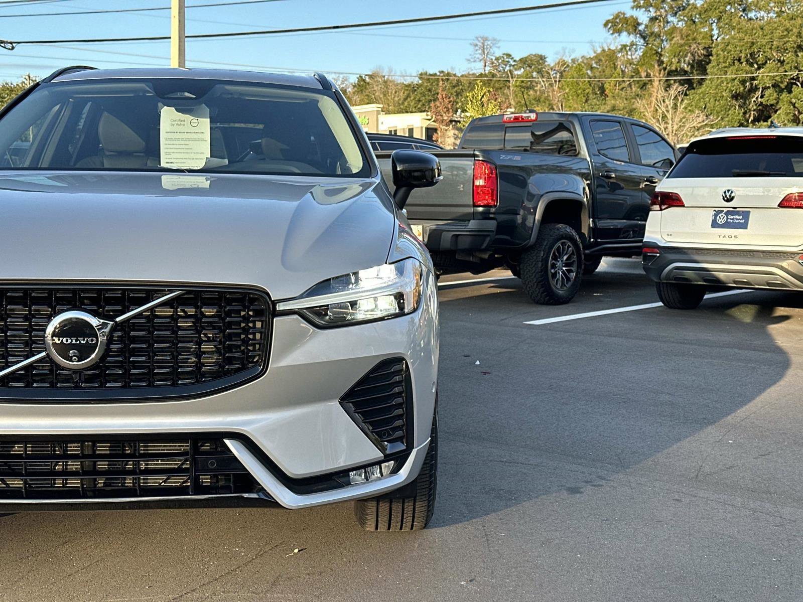 Certified 2025 Volvo XC60 B5 Plus image 9