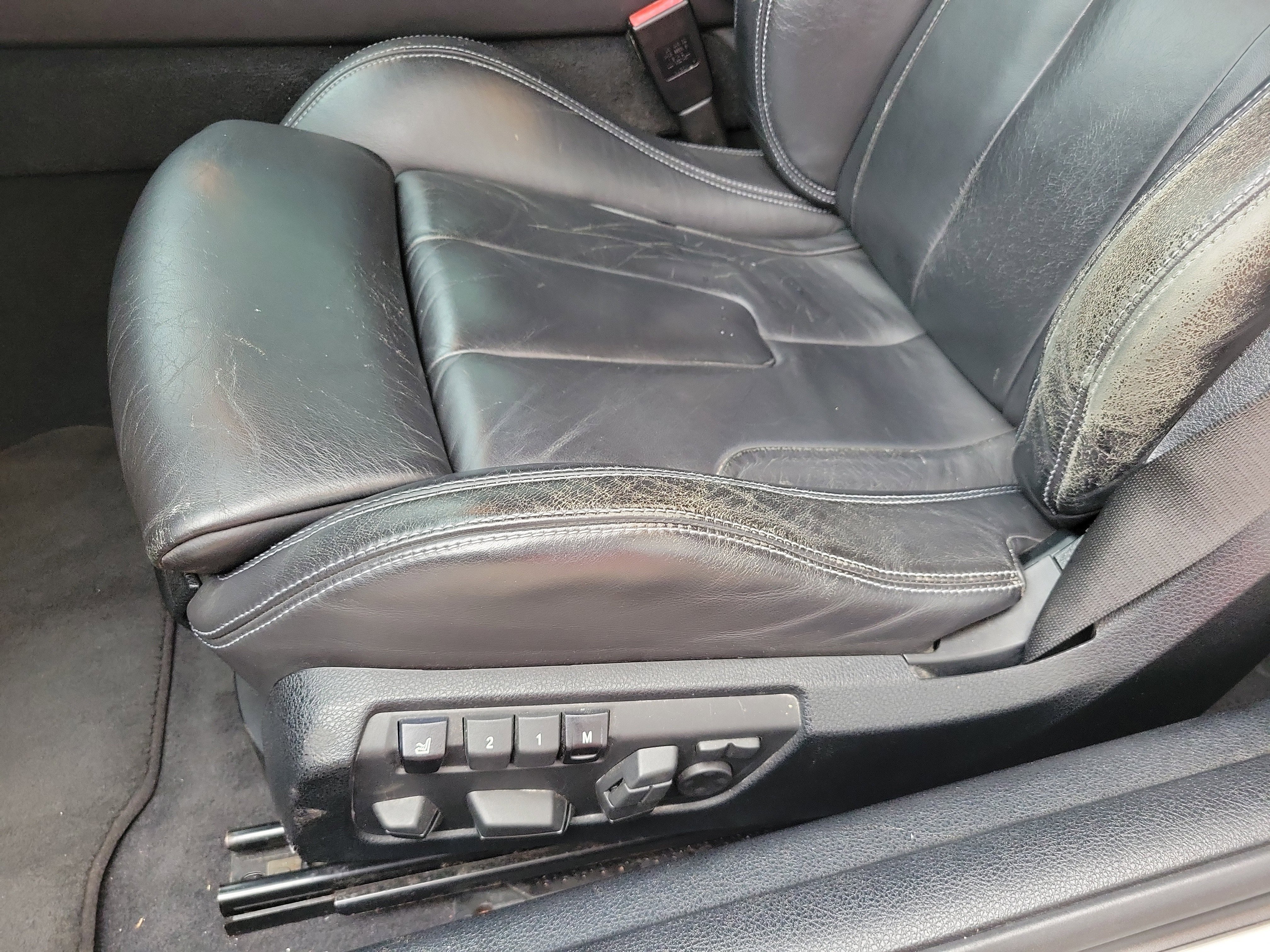 Used 2012 BMW M6 Convertible RWD image 9